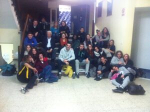 Acampada 0,7 contra la pobreza infantil con motivo del Día Internacional del Niño