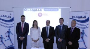 Firma de la Cátedra de Investigación en Rehabilitación Sensoriomotora y Análisis Posturográfico.